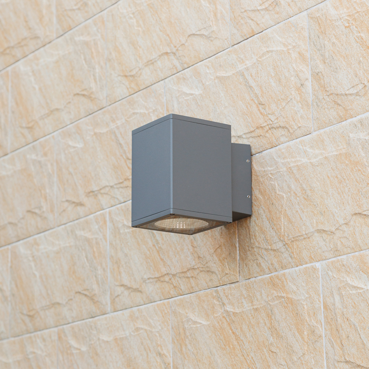 Настенный фонарь Natural Concepts Dwell NC-803481-DG. Бренд: Natural Concepts Слайд