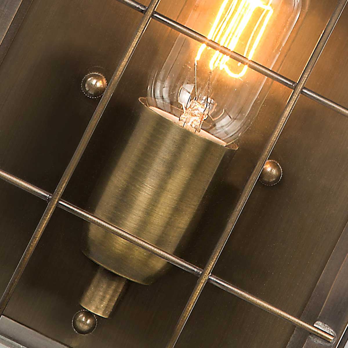 Настенный фонарь Elstead Lighting HYDE-PARK-BR. Бренд: Elstead Lighting Настенный фонарь Elstead Lighting HYDE-PARK-BR. Бренд: Elstead Lighting. Настенные фонари