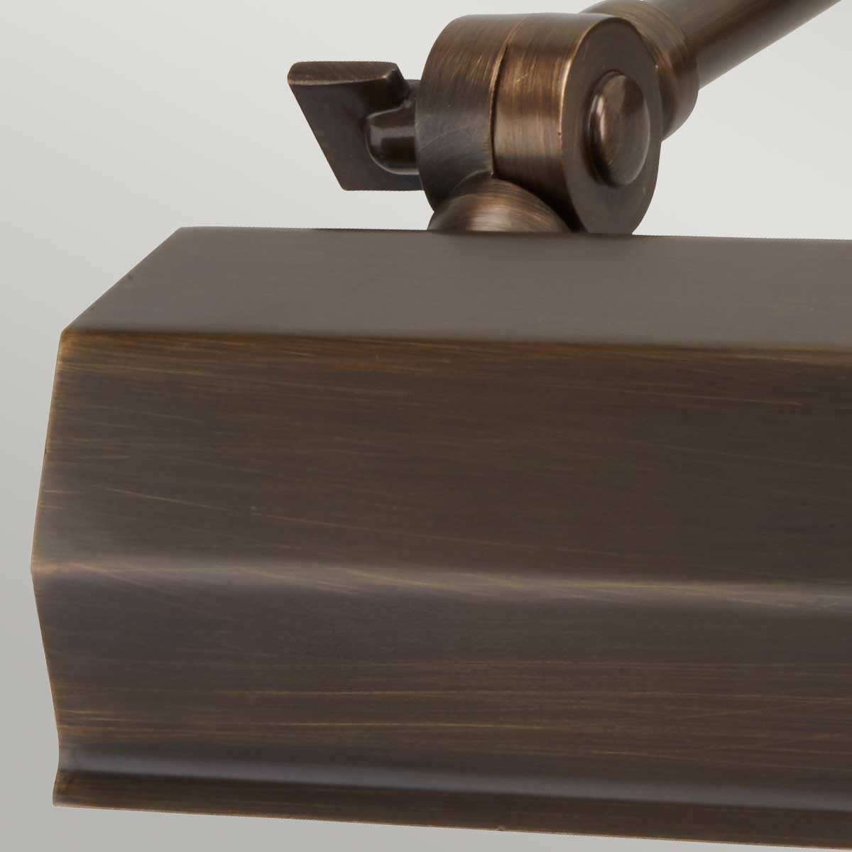 Светильник для картин Elstead Lighting CHAWTON-PLS-DB. Бренд: Elstead Lighting Светильник для картин Elstead Lighting CHAWTON-PLS-DB. Бренд: Elstead Lighting. Светильники для картин