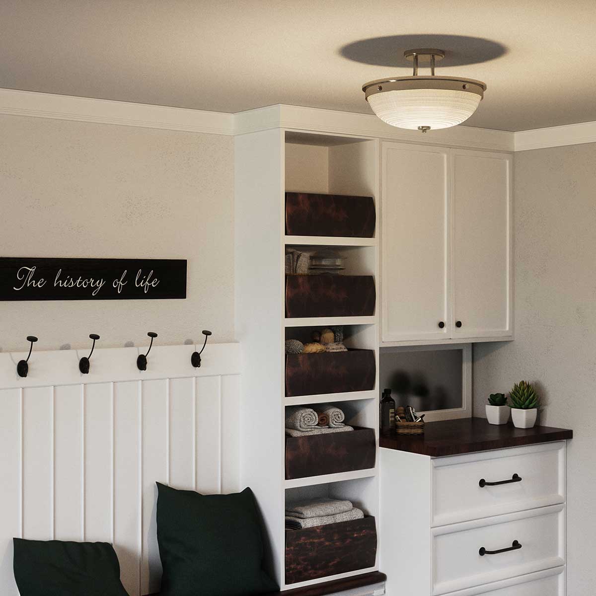 Потолочный светильник Quoizel QZ-MANTLE-SF-IS. Бренд: Quoizel Потолочный светильник Quoizel QZ-MANTLE-SF-IS. Бренд: Quoizel. Потолочные светильники