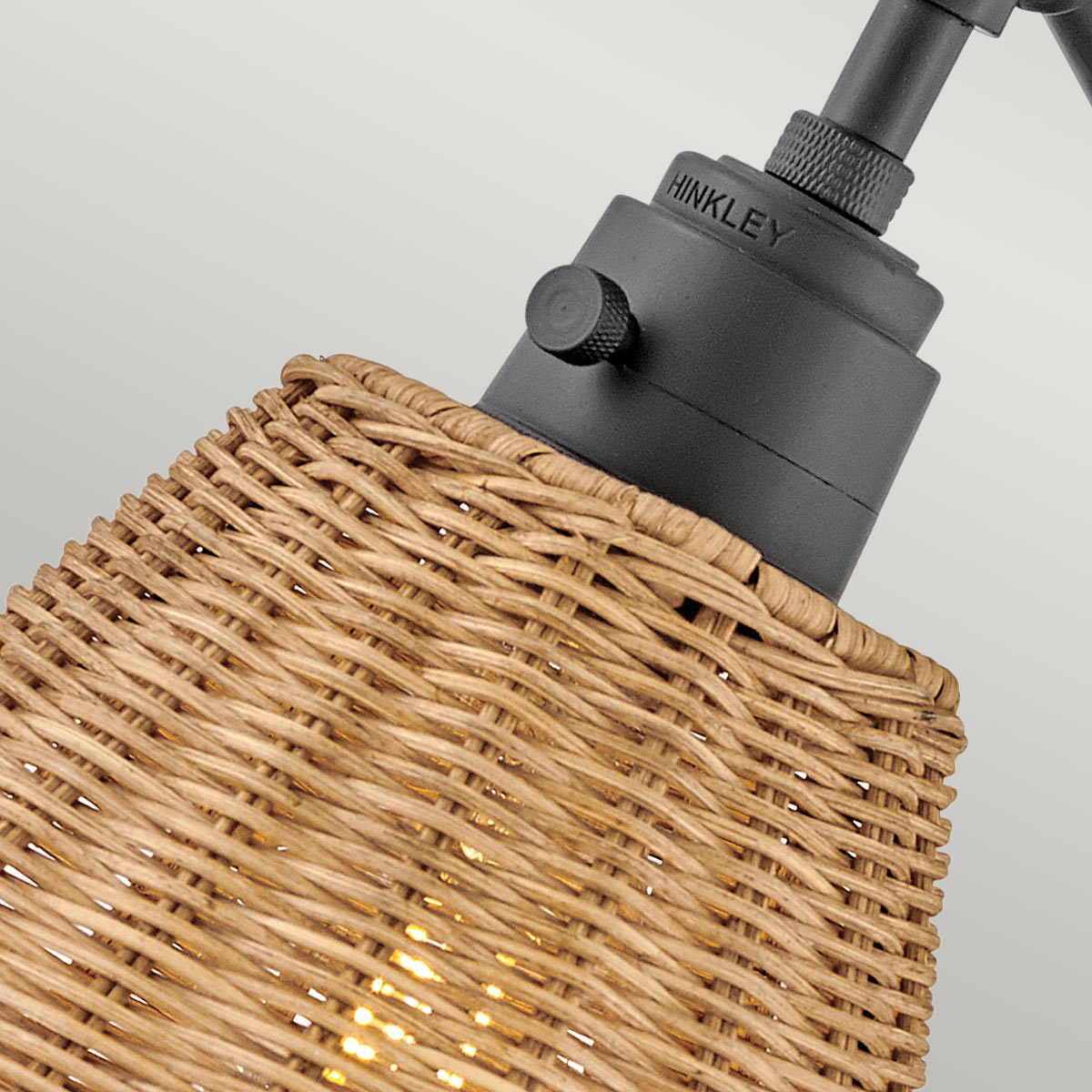 Бра Hinkley ARTI HK-ARTI-1W-BK-NR. Бренд: Hinkley Бра Hinkley ARTI HK-ARTI-1W-BK-NR. Бренд: Hinkley. Бра