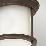Потолочный светильник для ванных комнат QN-HADRIAN-MINI-F-OZ-OPAL. Бренд: Hinkley. Потолочные светильники для ванных комнат