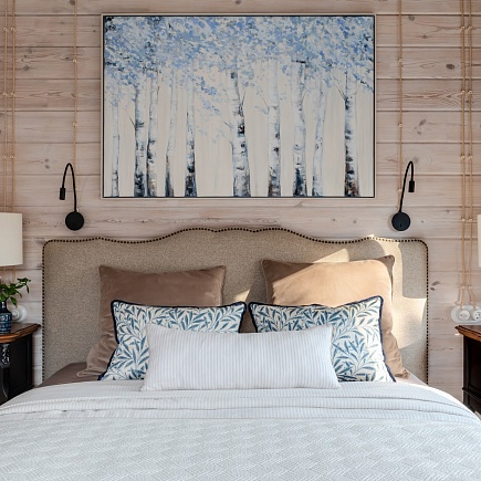 Дом у реки. Сочетание деревенских мотивов и современной классики